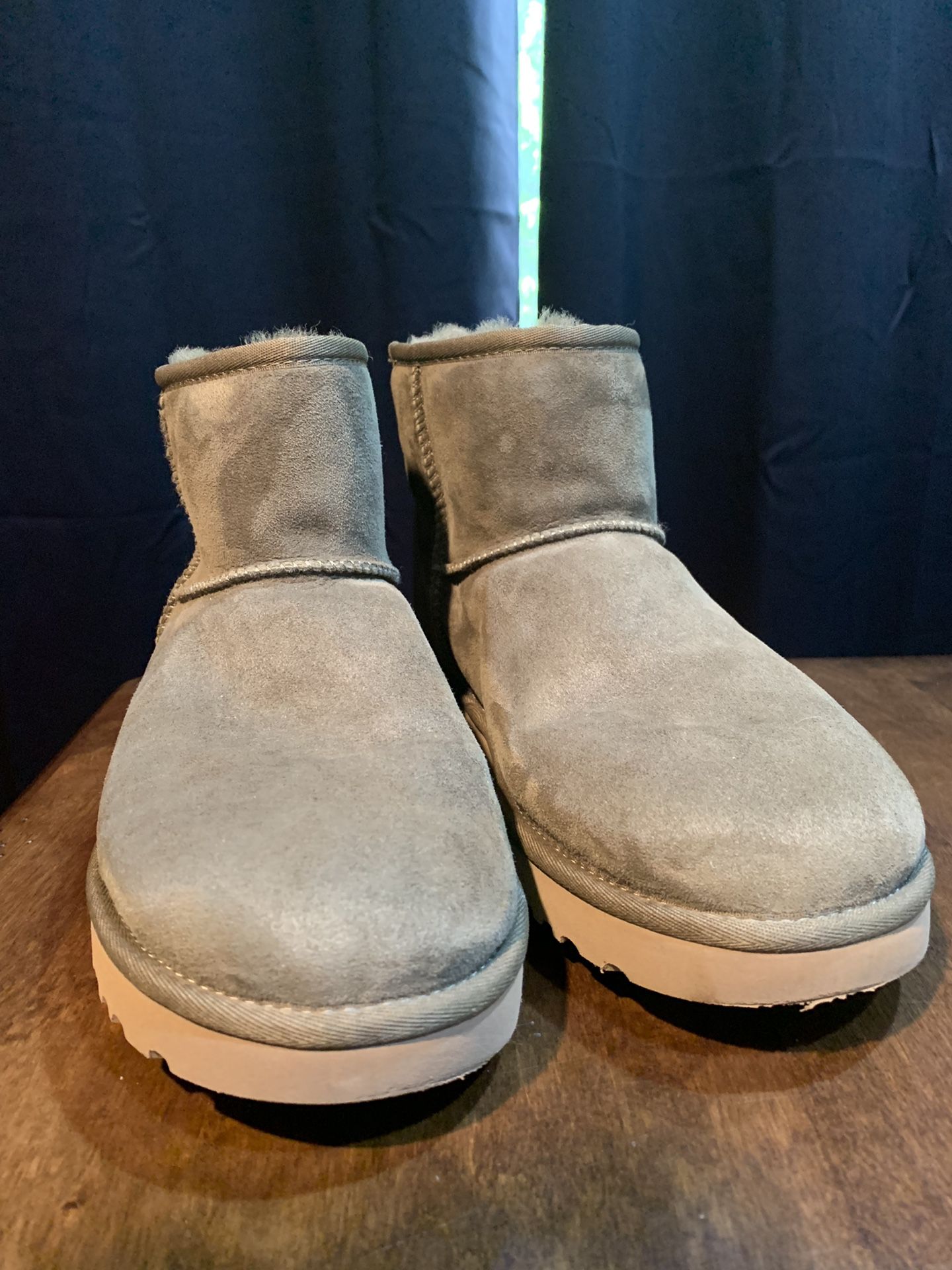 New women’s size 11 ugg boots. New never worn. Green