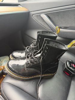 Dr martens 1460 size 9