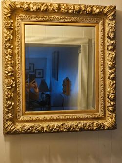 Gold toned floral roses wall mirror