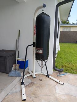 Boxing stand