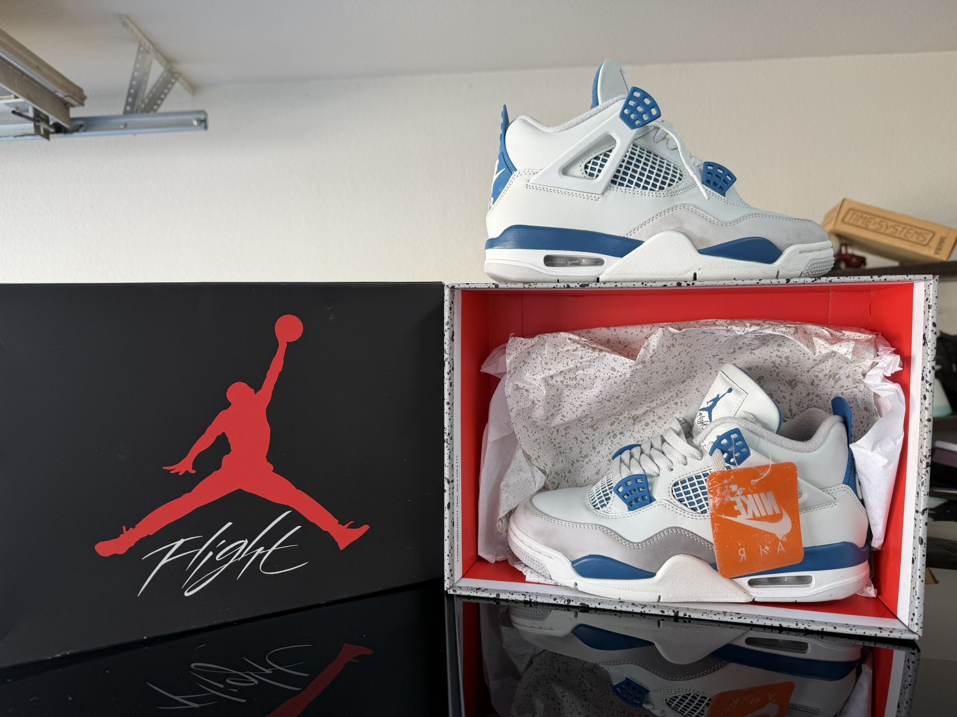 Air Jordan 4 Retro Off-White/Military Blue