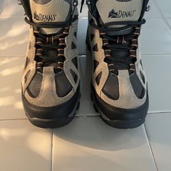 Hiking Boots Size 7.5 Men’s