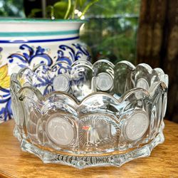 MINT Vintage Fostoria Clear Coin Dot Pattern Soldier & Liberty Bell Glass Bowl