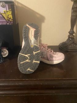 NB girl shoes