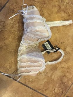 New with tags, Chantal Thomass bra, 32 B
