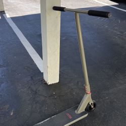 Aztek 2024 Siren Complete Scooter - Zircon Sand Metallic [Limited Edition]
