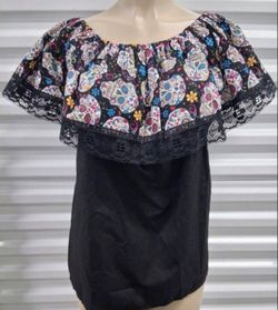 Dia De Los Muertos Mexican Blouse 
Size - Large