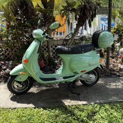 2003 Vespa ET2