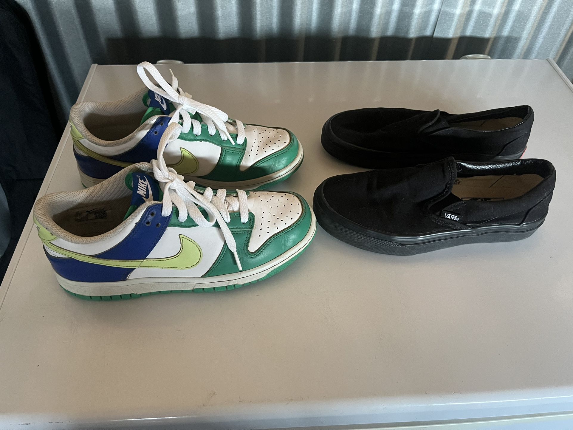 Nike 5Y And Vans 4.5 Mens