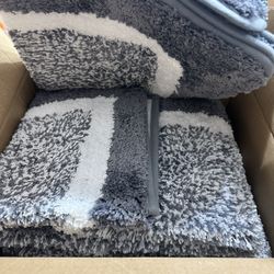 Brand New Microfiber Bathroom Mats