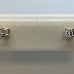 14K Princesses Cut Dia Earrings. New 