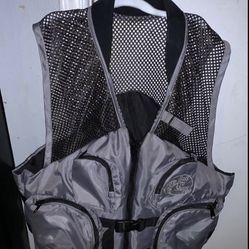 Bass Pro Shops Size Median Fishing Mesh Vest