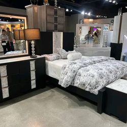 Bedroom Set, Queen Bed 