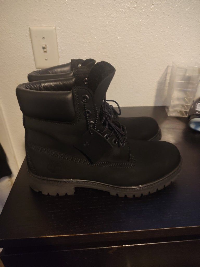 Black Tims Size 9
