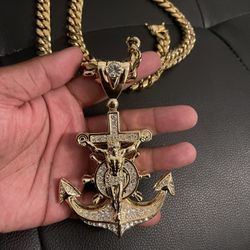 Big Jesus Anchor Pendant Set