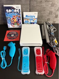 Nintendo Wii Family Bundle – 2 NEW MotionPlus Controllers, Wii Sports Resort + Mario Galaxy – Tested