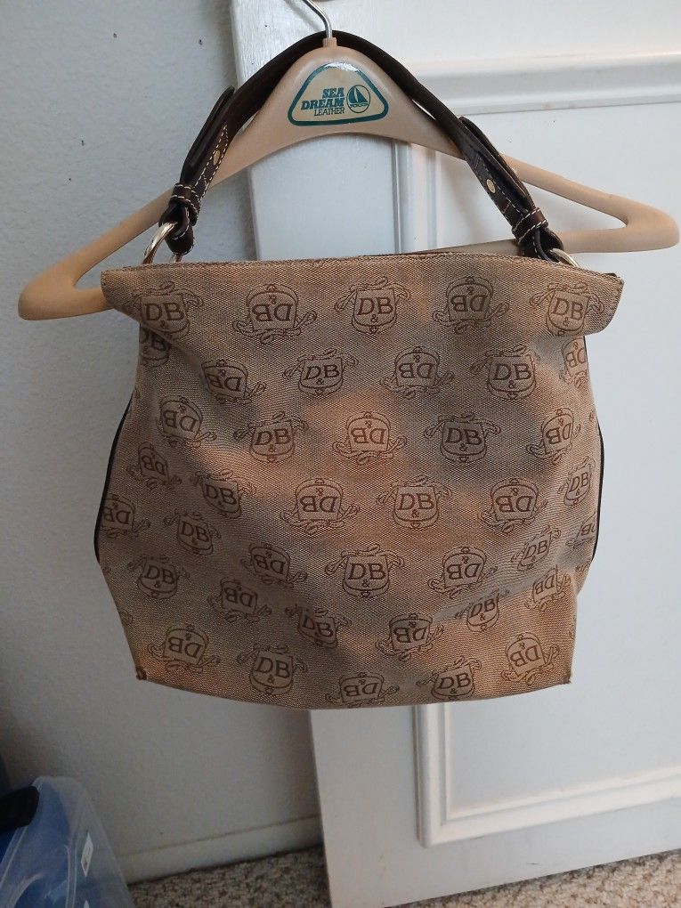Dooney & Bourke Purse