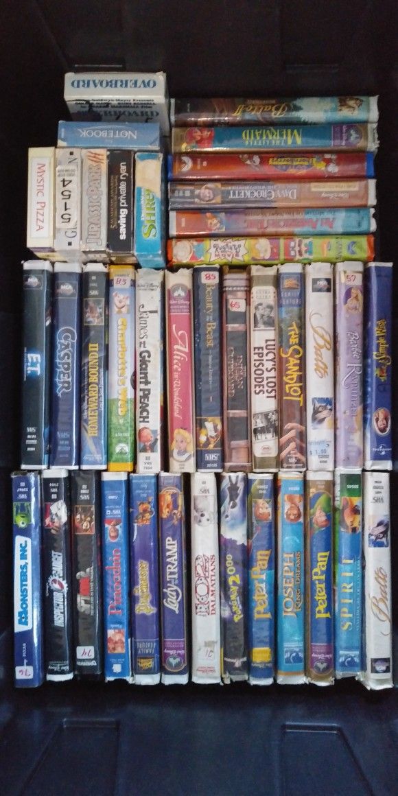 VHS & DVD Lot Disney Classics, Cult, Comedy, Trillers