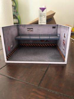 Hotwheels diorama garage with equipment