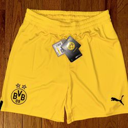 Borussia Dortmund Puma Shorts Size Medium NEW