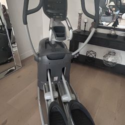 Octane Q37 Elliptical