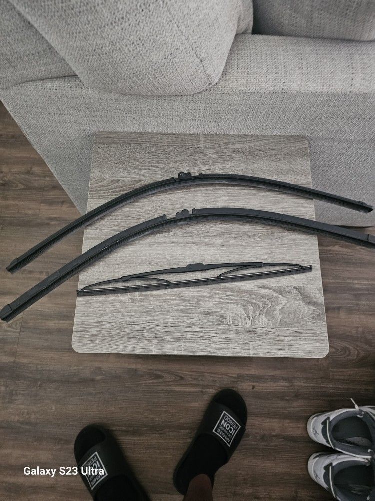 Porsche Cayenne Front/back Window Wipers