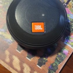 Jbl clip Bluetooth speaker