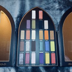 Kat Von D LIMITED EDITION Saint & Sinner Eye Shadow Palette
