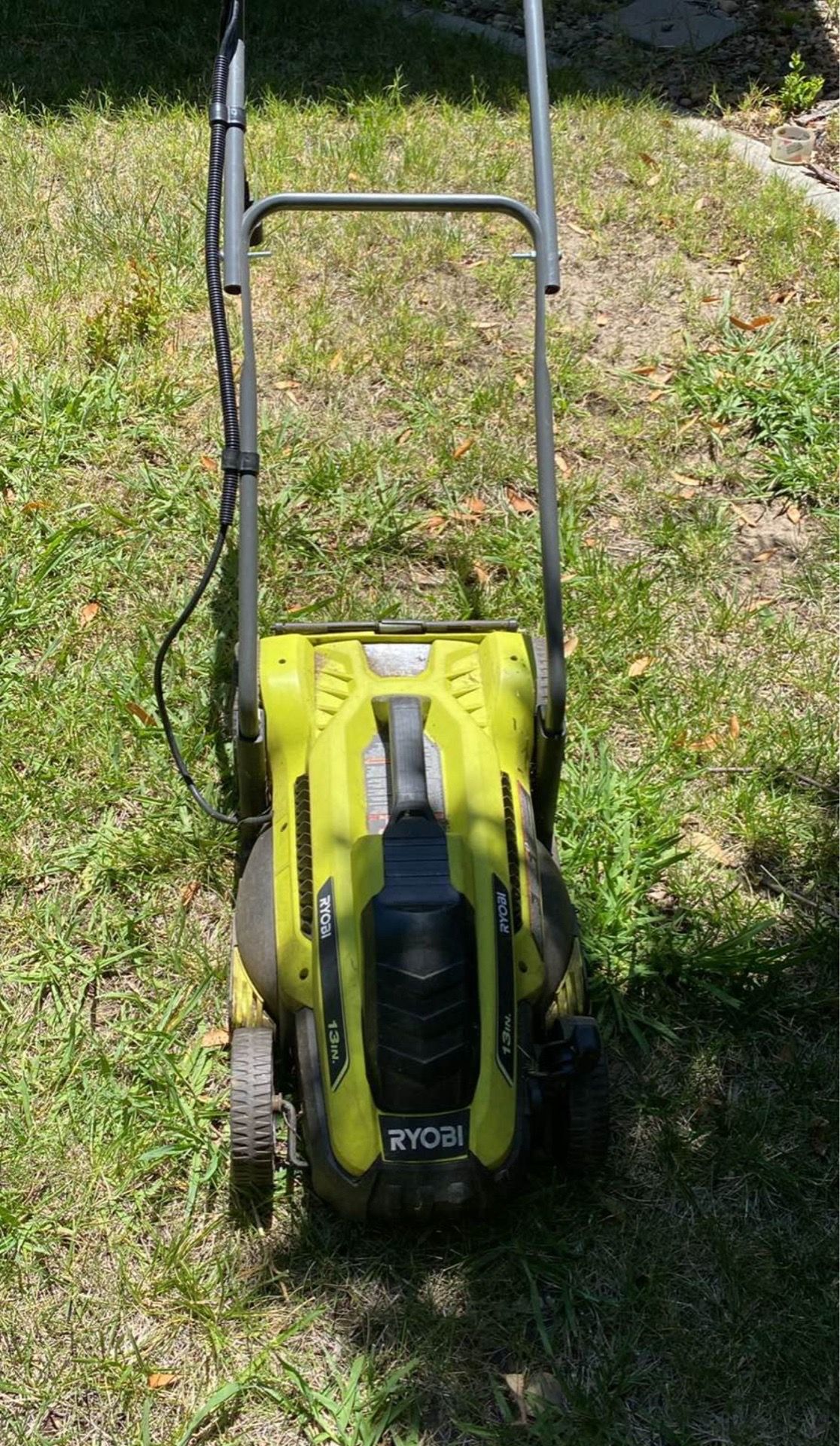 Ryobi 13in electric lawnmower and edger
