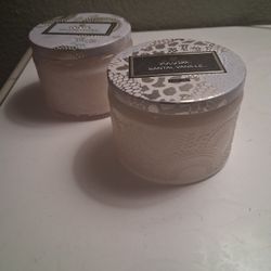 2 Valuspa Candles