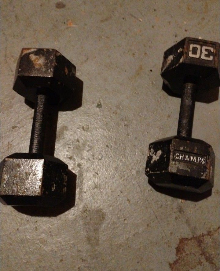 (2) 30 Lbs Dumbbells