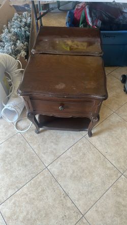 2 night stands solid wood 50+ years