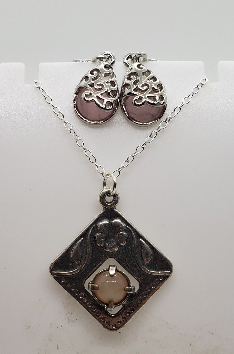 Moonstone Flower Necklace & Moonstone Earrings