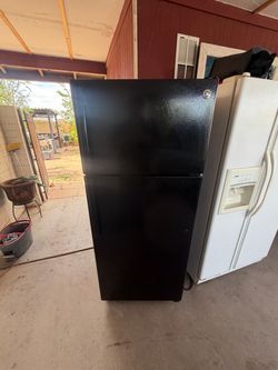 GE Refrigerator