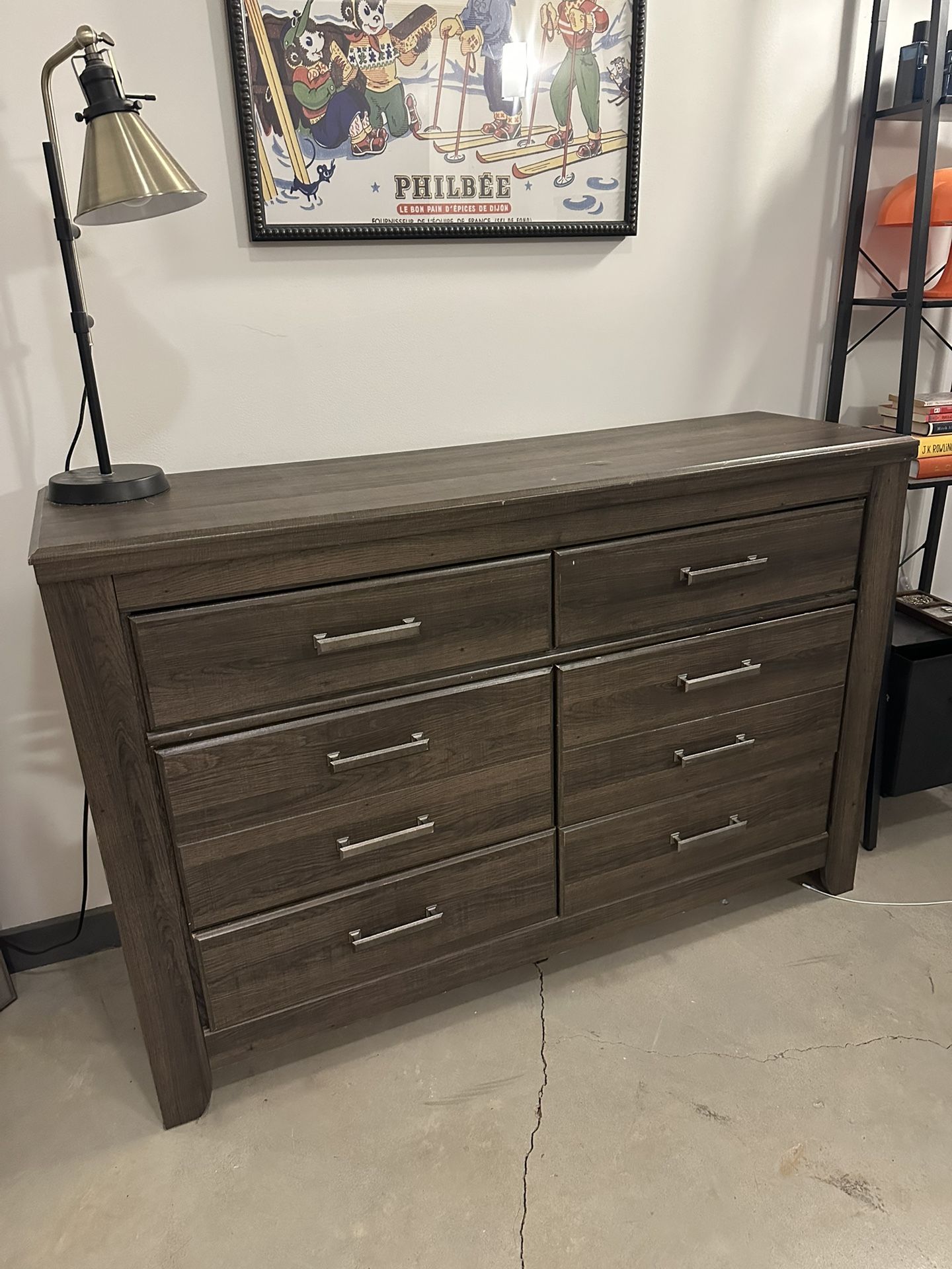 Dresser