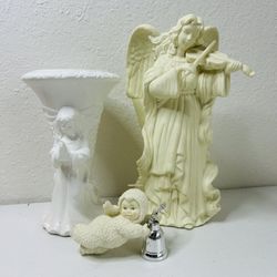 Angel figurines