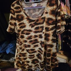 Lularoe Shirts - XL