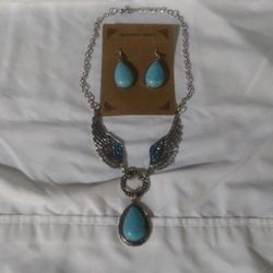 Necklace Earrings set