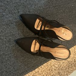 Woman’s Heels Size 9