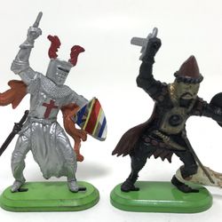 2 Vintage 1971 Britains Ltd Deetail Medieval Soldiers Made In England 2 1/2”