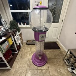Full-Size Commercial Gumball / Candy Machine 