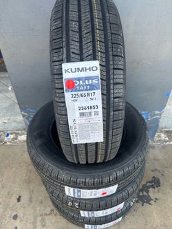 225/65/17 New set of Kumho tires installed