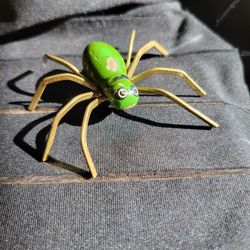 Vintage Large Hand Painted Wooden Green Spider Brooch Gold Tone Legs C-Clasp 3"