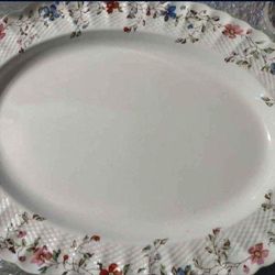Copeland plate and platter made from england will not separate