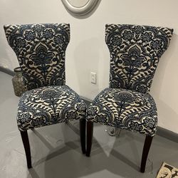 Accent Chairs