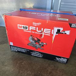 Milwaukee M18 FUEL 18V Lithium-Ion Brushless Cordless 7-1/4 in. Dual Bevel Sliding Compound Miter Saw (Tool-Only)