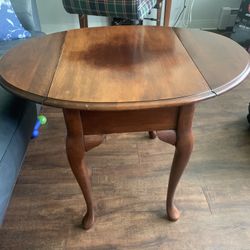 Foldable Wooden Table