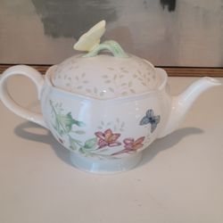 New Lenox Butterfly Meadow Teapot
