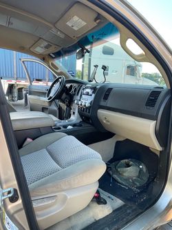 Toyota tundra brown 2008