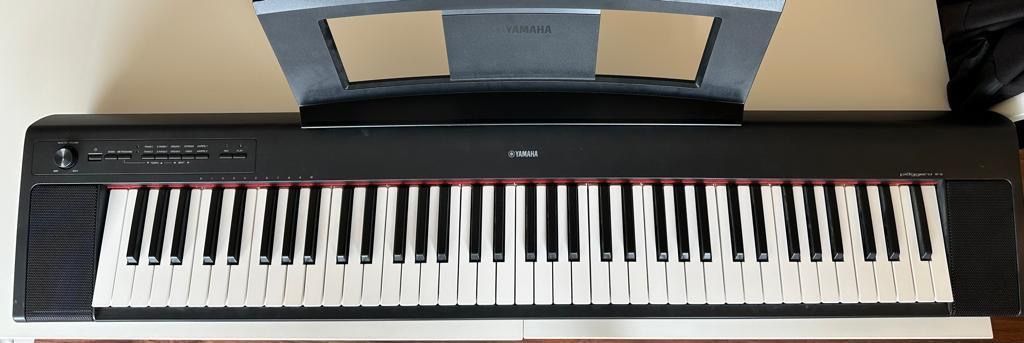 Yamaha NP32 76-Key Lightweight Portable Keyboard, Black